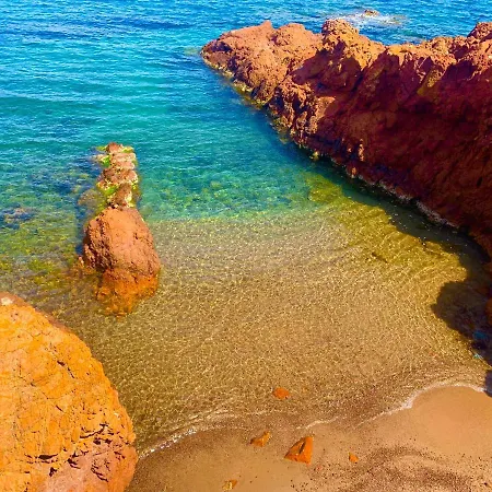 La Belle Vue-charming Duplex With Sea View, 50 Meters From And Private Parking Saint-Raphaël